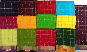 Checked Pure Mysore Crepe Silk Sarees, Saree Length : 6.3 Meter