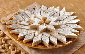 Dense & Moist Kaju Katli Sweet, Packaging Type : Box Pack