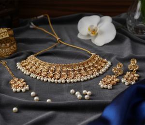 Stunning Antique Jewellery High Gold Polish Necklace Set