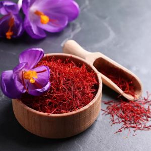 Natural Kashmiri Saffron, Color : Brown-red