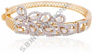 Taansrie Designer Gold Diamond Charm Bracelet