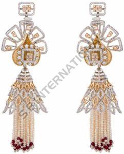 Premium Gold Diamond Pendant Set Elegant Luxurious, Gender : Female