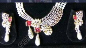 Premium Pearl Beaded Necklace Set, Brand Name : Taansrie Diamonds