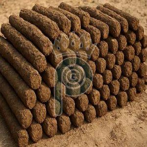 Cow Dung Logs, Color : Brown for Fuel Fires Cooking