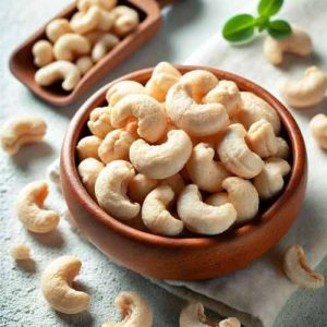 SWP Small White Pieces Cashew Kernel, Packaging Type : Bag for Snacking