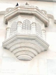 Ornamental Arch Carved Sandstone Jharokha