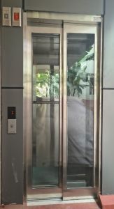 Polished Automatic Doors Telescopic Elevator, Color : Silver
