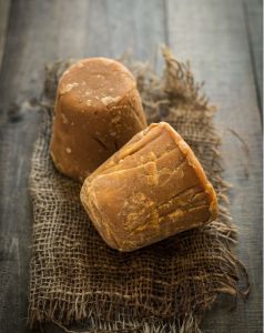 Natural Brownish Jaggery Block, Packaging Size : 1Kg