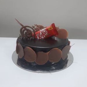 Egg Chocolate Cakes Birthday Party, Packaging Type : Curated Box