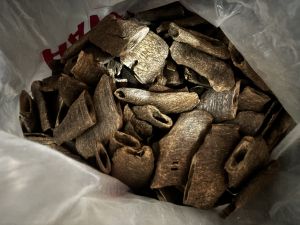 Agarwood Chip, Color : Brown, Purity : 99%, Packaging Type : Packet