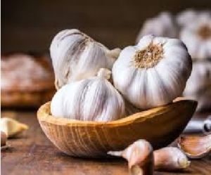 Organic Garlic, Color : White, Packaging Type : Vacuum-packed