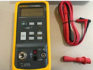 Fluke Digital Pressure Calibrator for Industrial