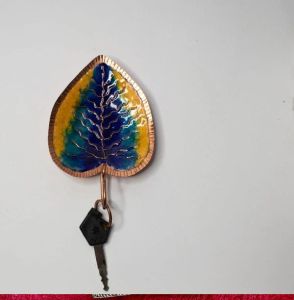 Meenakari Key Holder Copper Enamel – Leaf Pattern