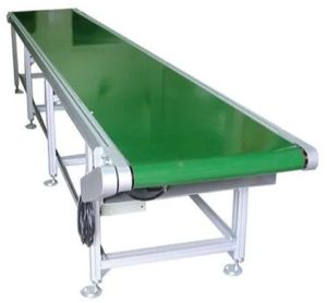 Flat Belt Conveyor for Transporting Goods, Products