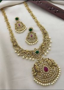 Metal Bridal Artificial Necklace Set