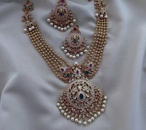 Metal Temple Jewellery Necklace Set, Color : Gold