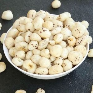 Dried Organic Makhana, Grade Standard : Food Grade