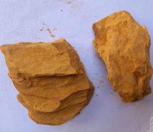Yellow Clay Lumps, Brand Name : Mahesh Minerals Dried 150 Mm