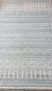 Soft Grey Pattern Woollen Carpet, Shape : Rectangular
