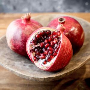 Red Fresh Pomegranate, Packaging Type : Mesh Bags