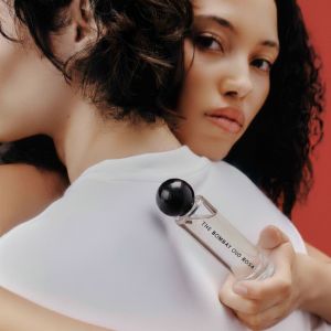 Rosa Vergine Rose Perfume, Color : Transparent