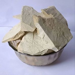 Raw Multani Mitti, Color : Beige, Purity : 100%