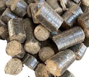 Biomass Fuel Briquettes Cylindrical, Packaging Type : Loose / Bags