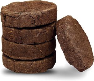 Round Cow Dung Cake, Color : Brown, Purity : 100%