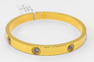Polished 22KT New Design Gold Kada Stone All, Brand Name : Sunbera
