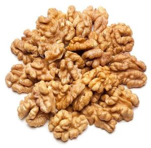 A Grade Walnut Kernels for Snacking, Baking, Cooking