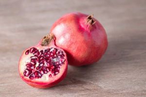 Red Fresh Pomegranate for Juicing, Salads