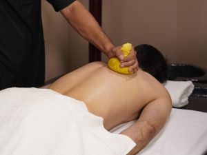 Podikizhi Ayurvedic Massage