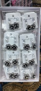 Ladies Flower Stylish Earrings