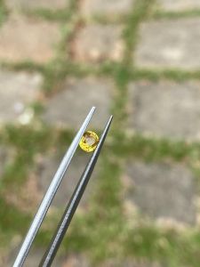 Polished Ceylon Yellow Sapphire Gemstone, Shape : Uniform