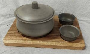Cast Aluminium Handi With Lid