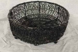 Cast Iron Roti Tray, Color : Black