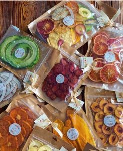 Dry Vegetable Chips, Color : Natural Coloured, Taste : Sweet & Salty