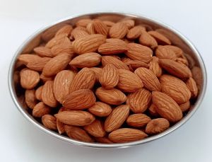 Natural Almond Nuts