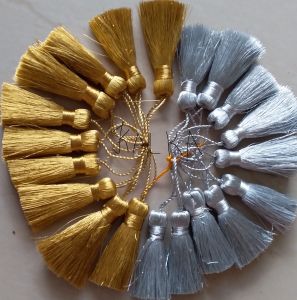 Plain Metallic Tassels, Color : Golden, Grey