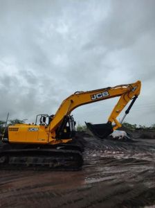 Hitachi 215lc On Rental Service