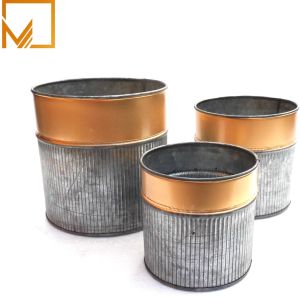 Polished Round Metal Planter With Golden Rim 11x11x11cm