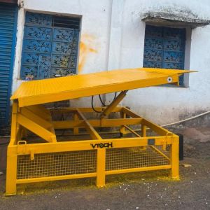 Mild Steel Polished Hydraulic Dock Leveler, Brand Name : Vtech