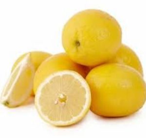 Natural Juicy Lemon, Color : Yellow To Green for Juice Cooking Pickles