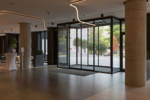 Automatic Glass Sliding Door, Brand Name : Livfuture Automation