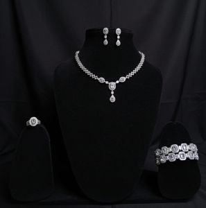 Cubic Zirconia Royal Affinity Cz Stone Jewelry Set, Color : Silver