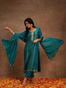 Dark Green Embroidered Ladies Silk Suit, Fit Type : Regular Fit