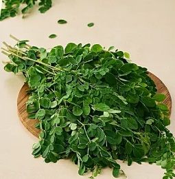 Moringa Leaves,  Drying Process : Sun Dry