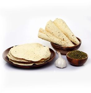Crispy Papad Mung Lahsun
