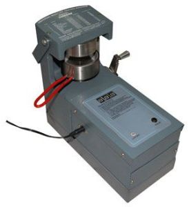 Compact Universal Digital Moisture Meter, Power Source : Battery