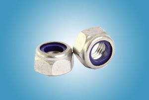 Stainless Steel Ss304 Hex Lock Nut 5/8 For Fastening Applications